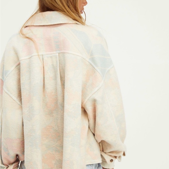 Free People Kiwi Ruby Pastel Sunflower Printed Fleece Shirt Jacket NWT Medium - Picture 2 of 5